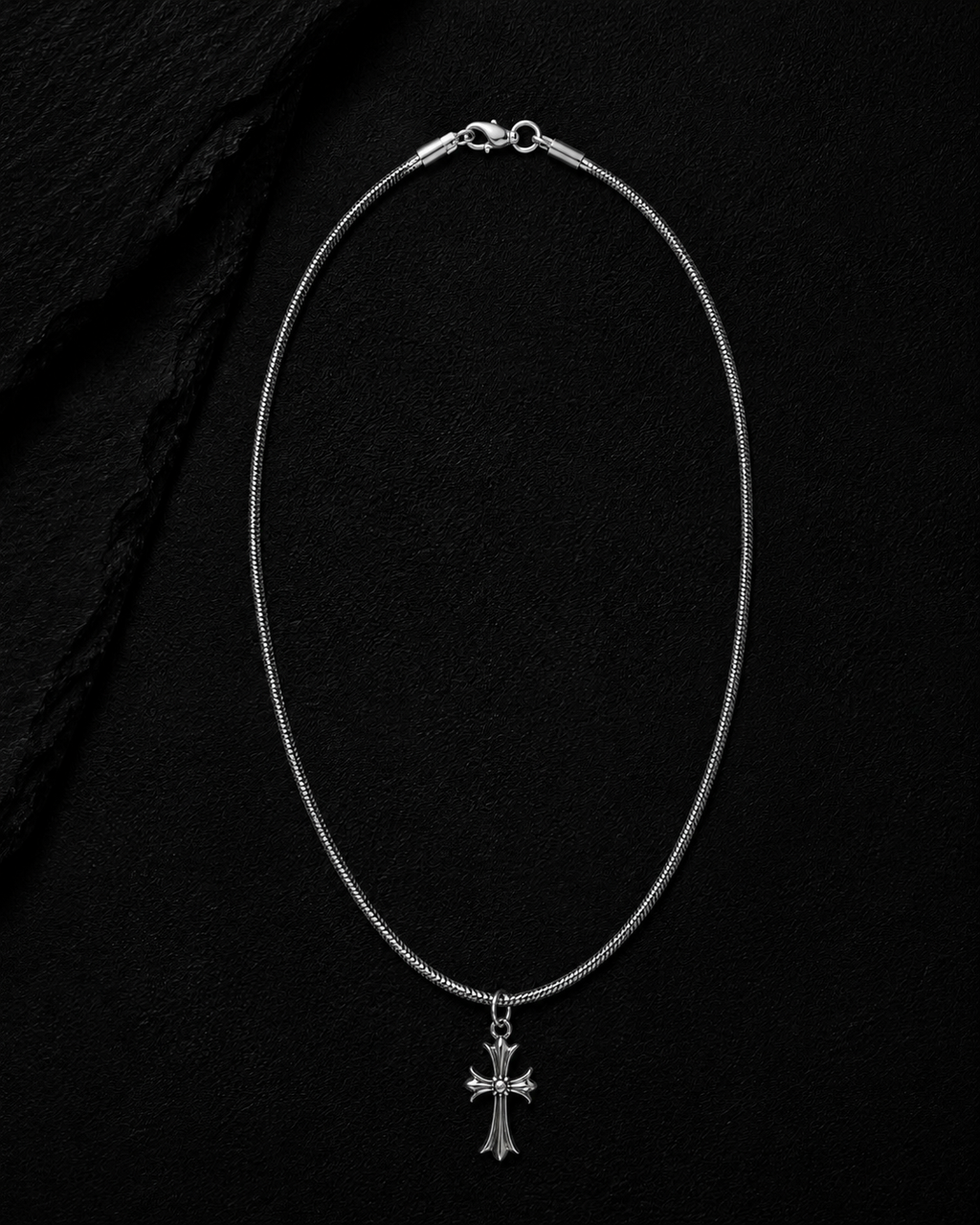 Crest Cross Chain